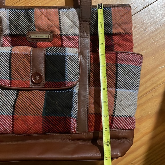 Vera Bradley Canyon Plaid Large Leather Trim Tote Bag w/ Keys Interior Print - Picture 10 of 11